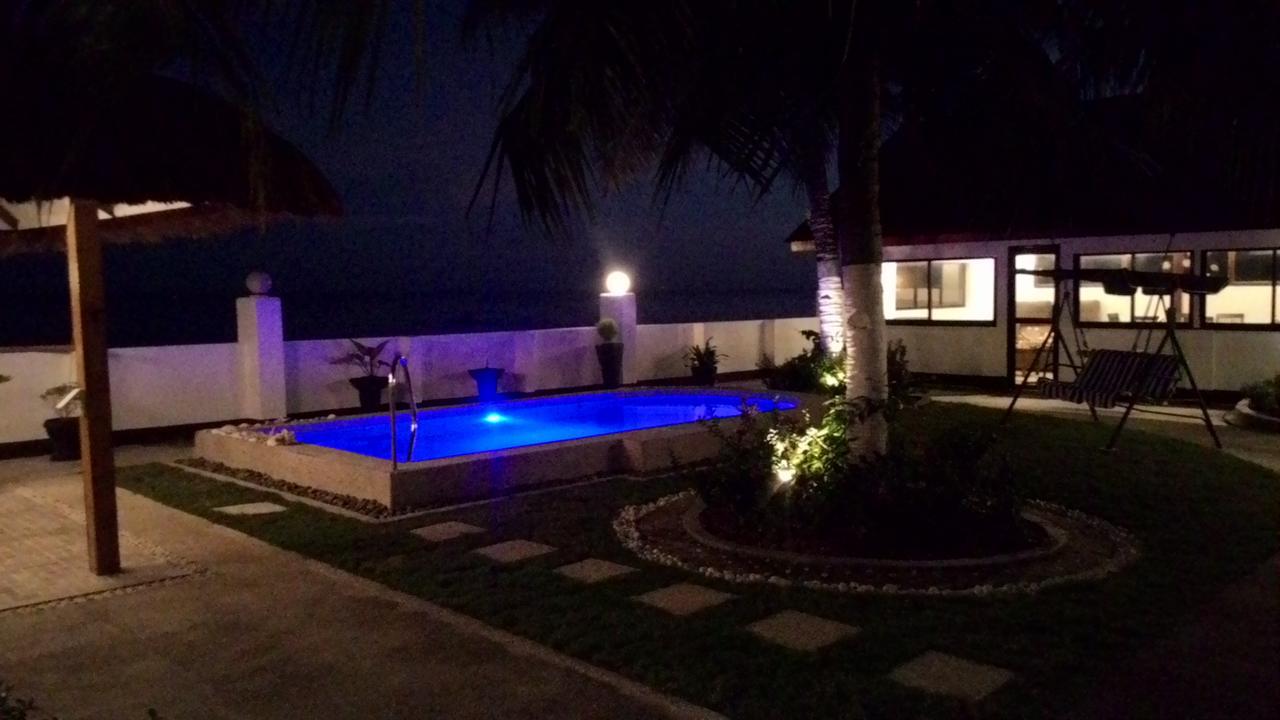 Bamboo Beachhouse Dormitory Garcia Hernandez Exterior foto