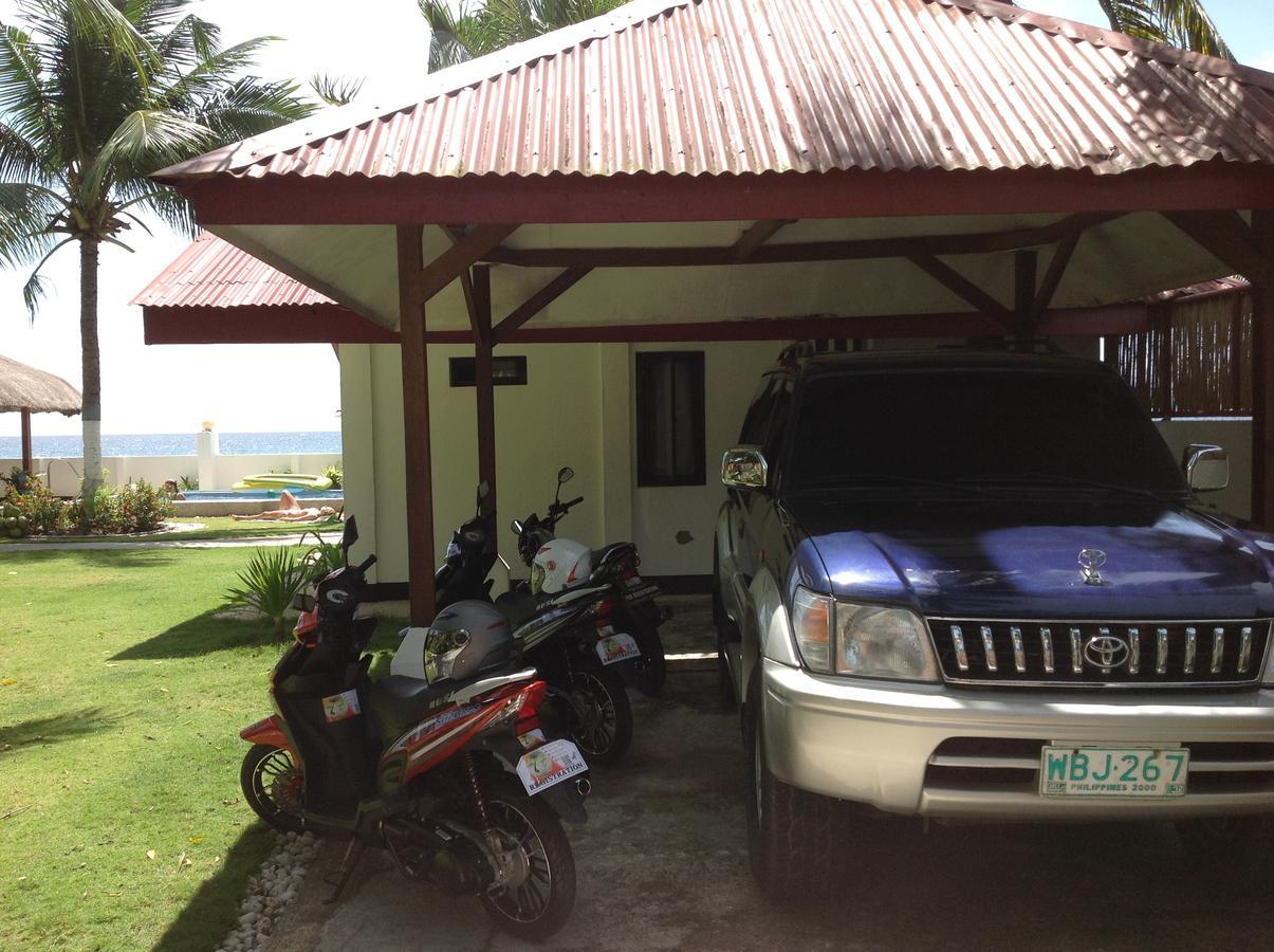 Bamboo Beachhouse Dormitory Garcia Hernandez Exterior foto