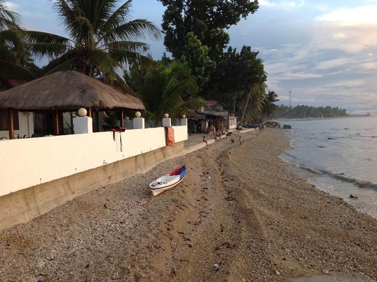 Bamboo Beachhouse Dormitory Garcia Hernandez Exterior foto