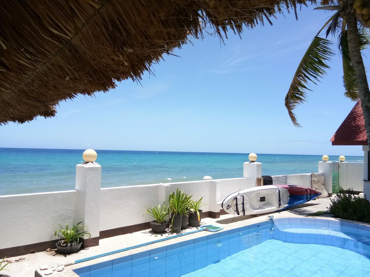 Bamboo Beachhouse Dormitory Garcia Hernandez Exterior foto